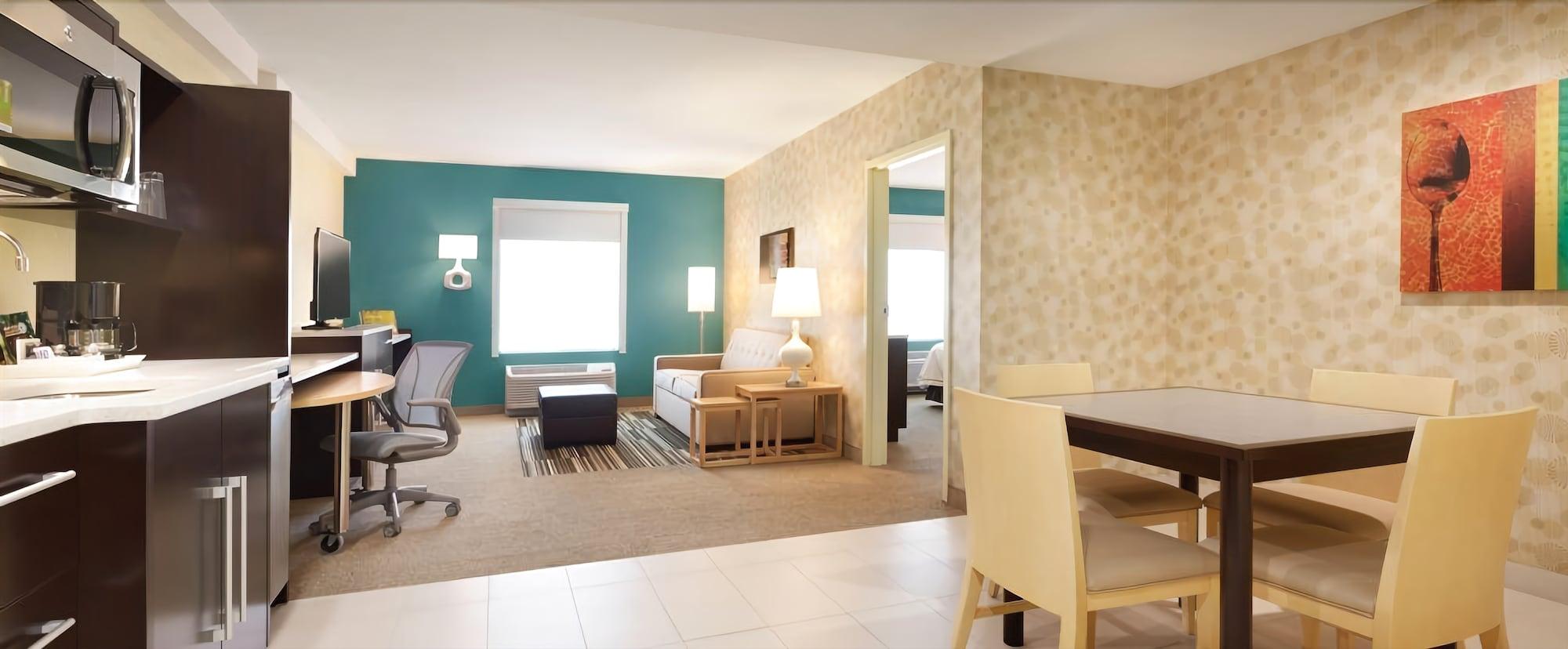 Home2 Suites By Hilton El Paso Airport Εξωτερικό φωτογραφία