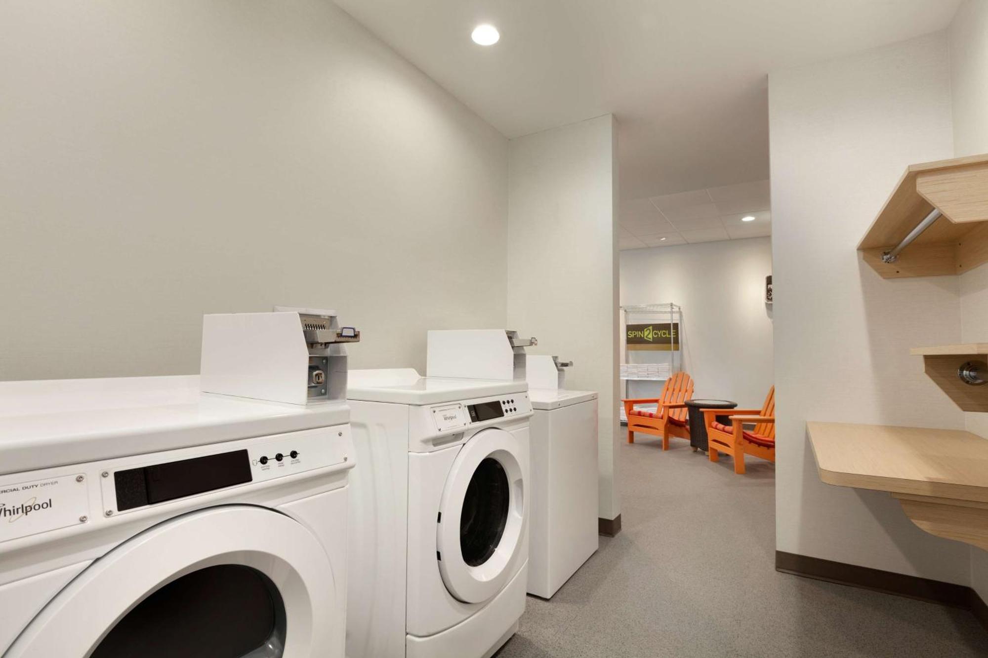 Home2 Suites By Hilton El Paso Airport Εξωτερικό φωτογραφία