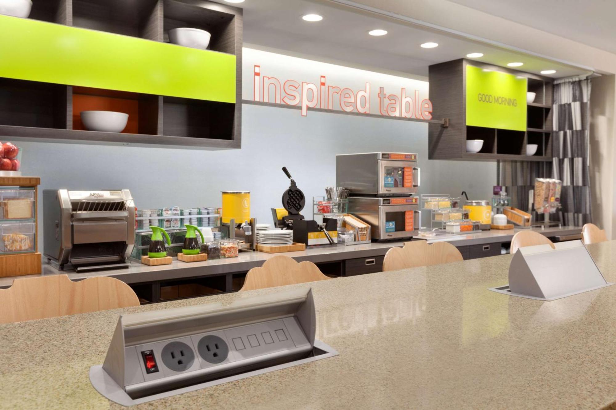 Home2 Suites By Hilton El Paso Airport Εξωτερικό φωτογραφία